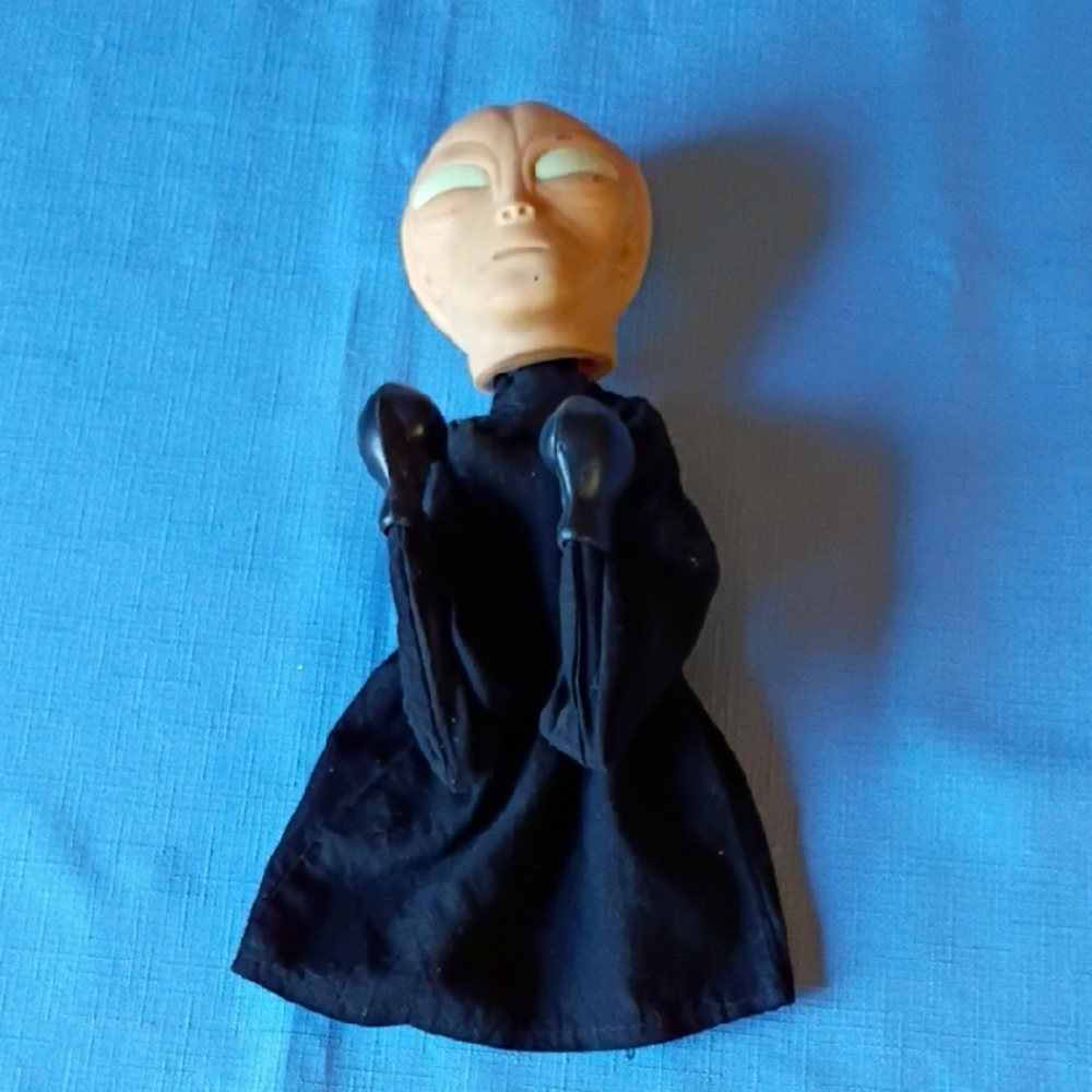 Vintage Alien Boxing Head Puppet Doll in Black Robe